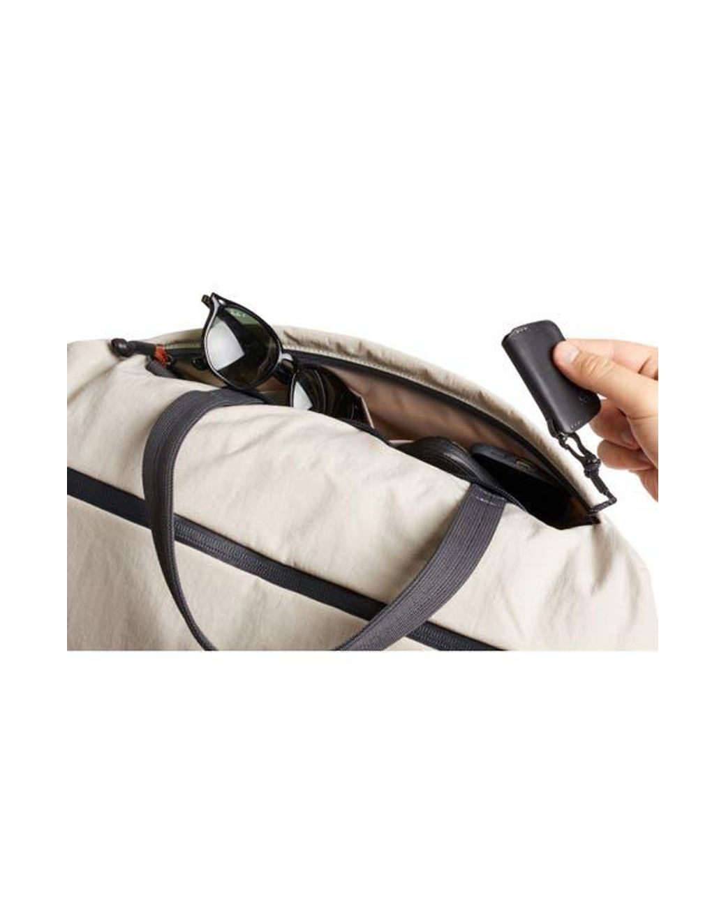 Bellroy Natural Lite Duffle for men