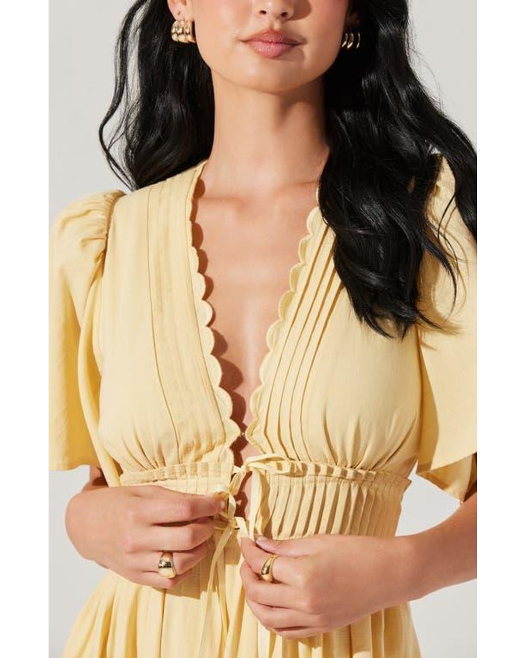 Astr Hadleigh Scallop Detail Cotton Blend Midi Dress in Yellow | Lyst