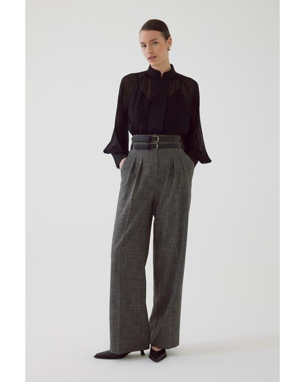Exquise Blue Albus Belted Pants