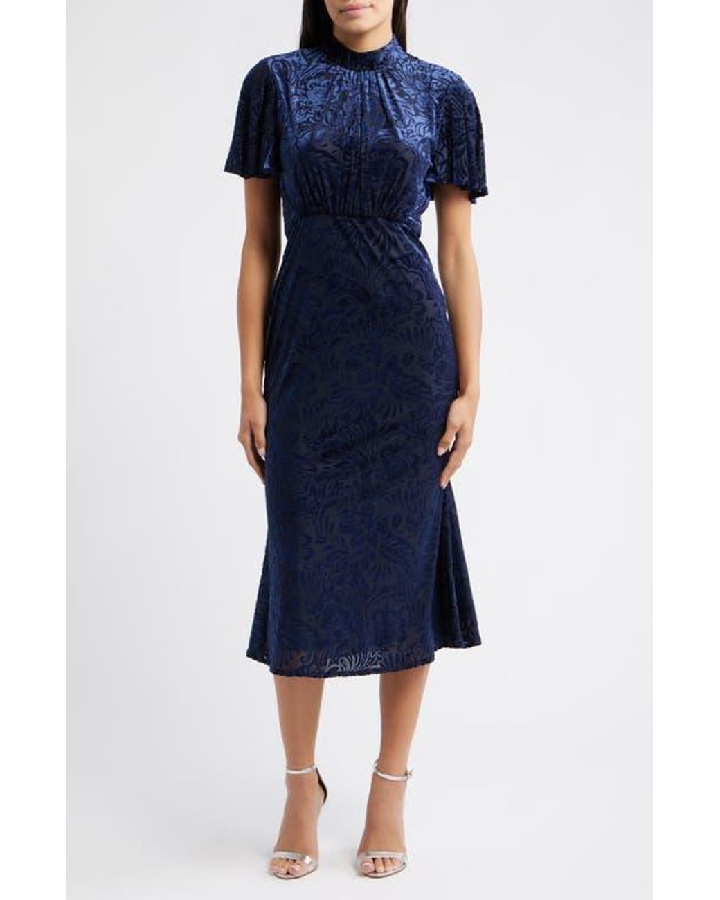 Julia Jordan Velvet Burnout Short Sleeve Midi Dress in Blue | Lyst Julia Jordan Velvet Burnout Short Sleeve Midi Dress in Blue | Lyst