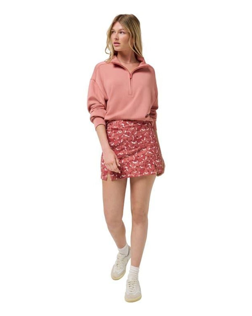 Travis Mathew Red Skyloft Soft Echo Half Zip Pullover