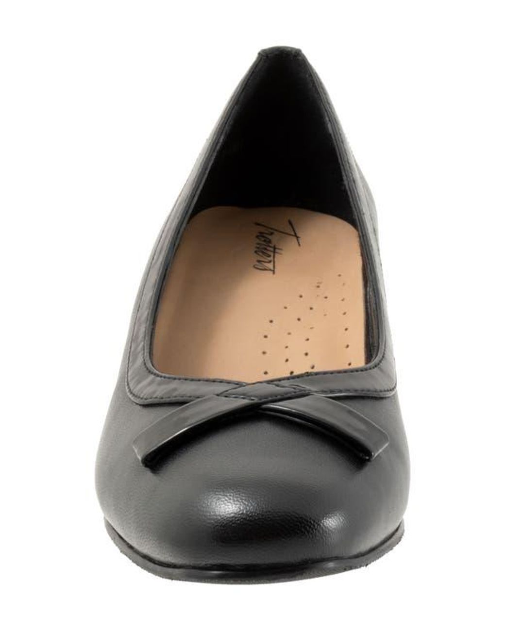 Trotters Black Devin Pump