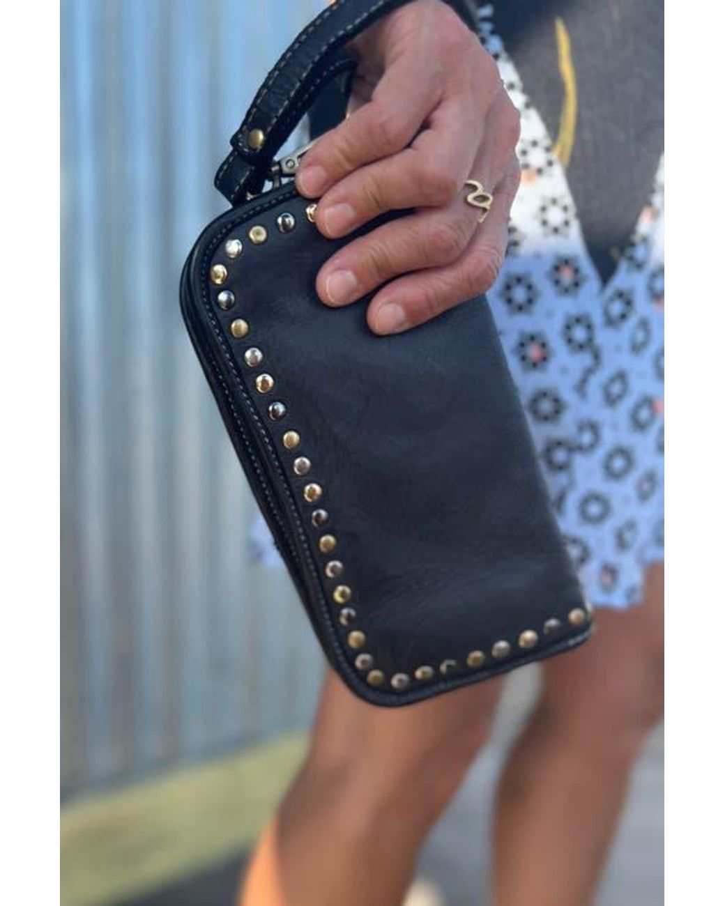 Bolsa Nova Metallic Sofia Wallet