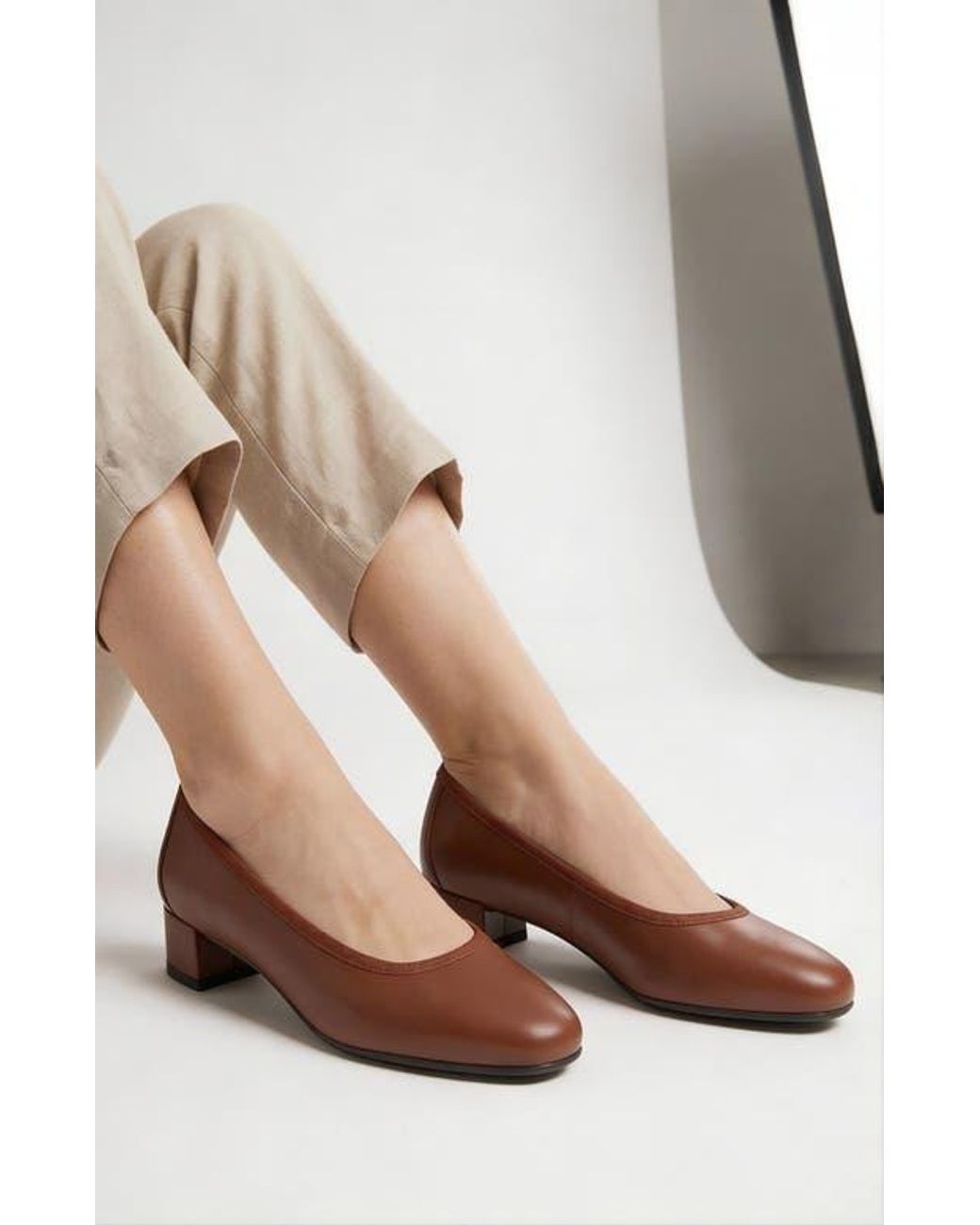 Menina Step Brown Isa Leather Ballet Flat
