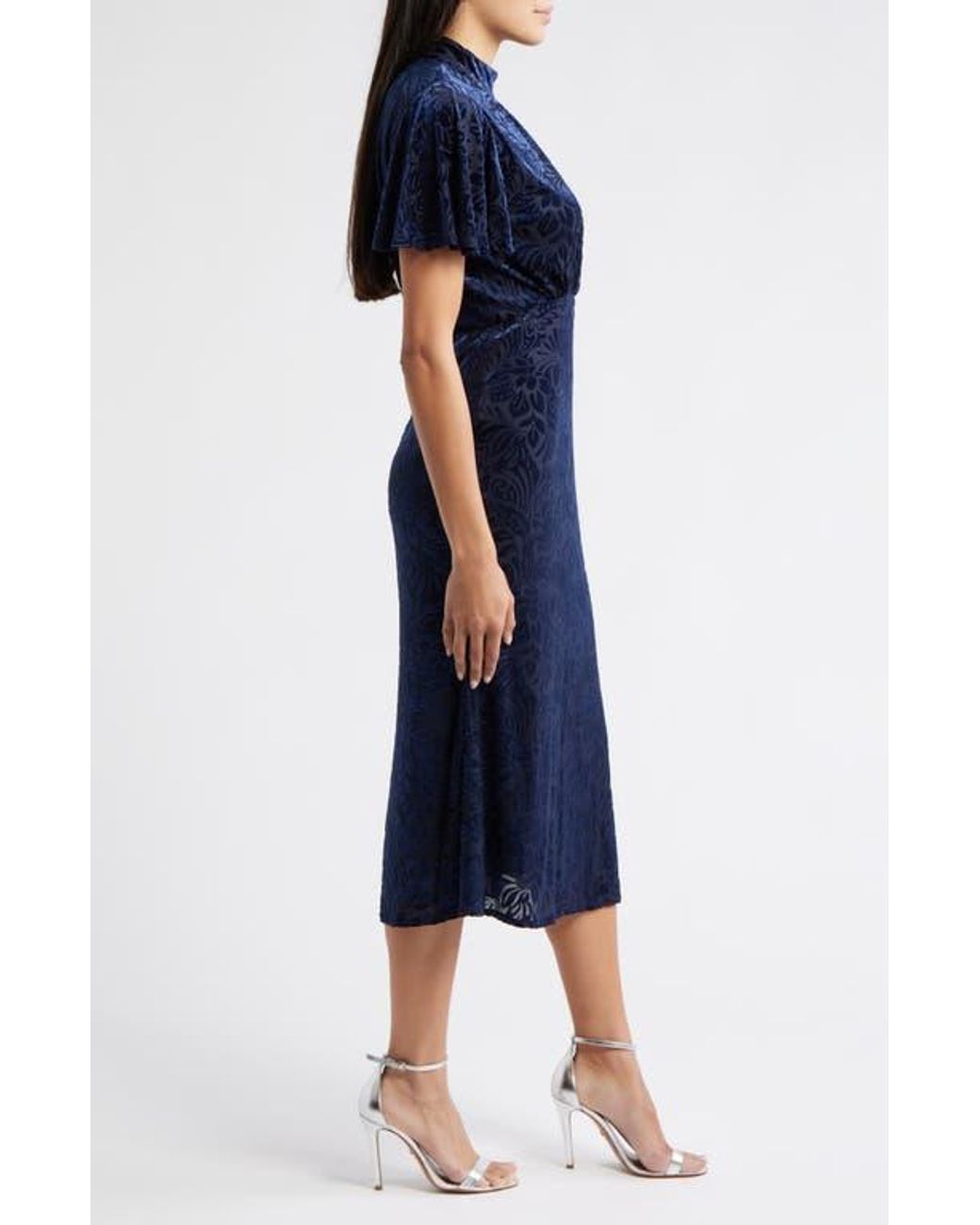 Julia Jordan Velvet Burnout Short Sleeve Midi Dress in Blue | Lyst