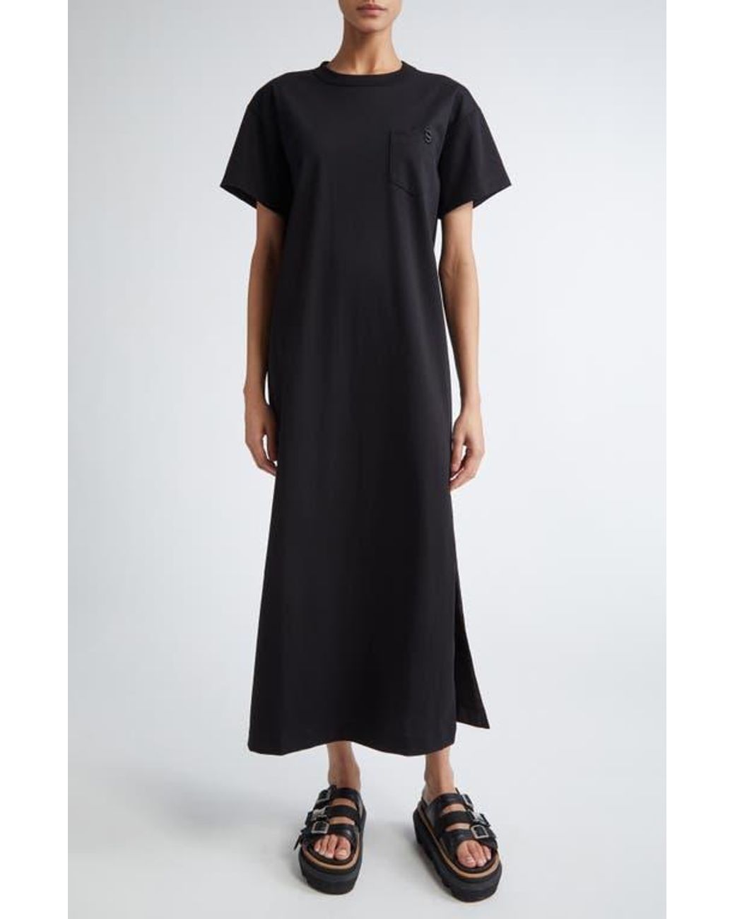 Sacai Embroidered Logo Jersey T-Shirt Dress in Black | Lyst