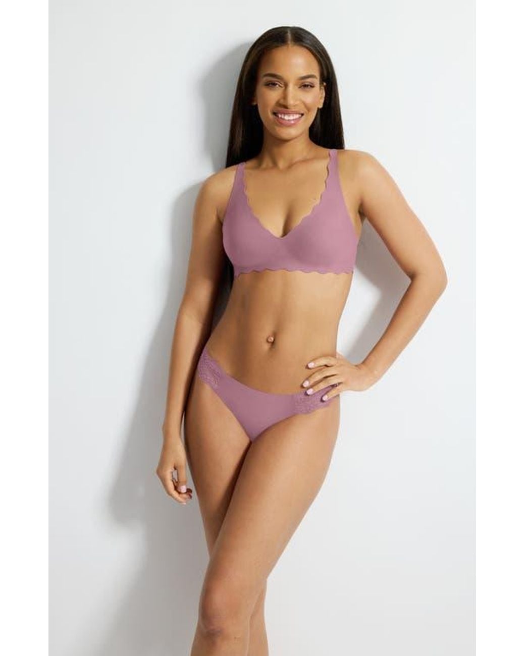 B.tempt'd Purple B.Wow'D Wireless Convertible T-Shirt Bra