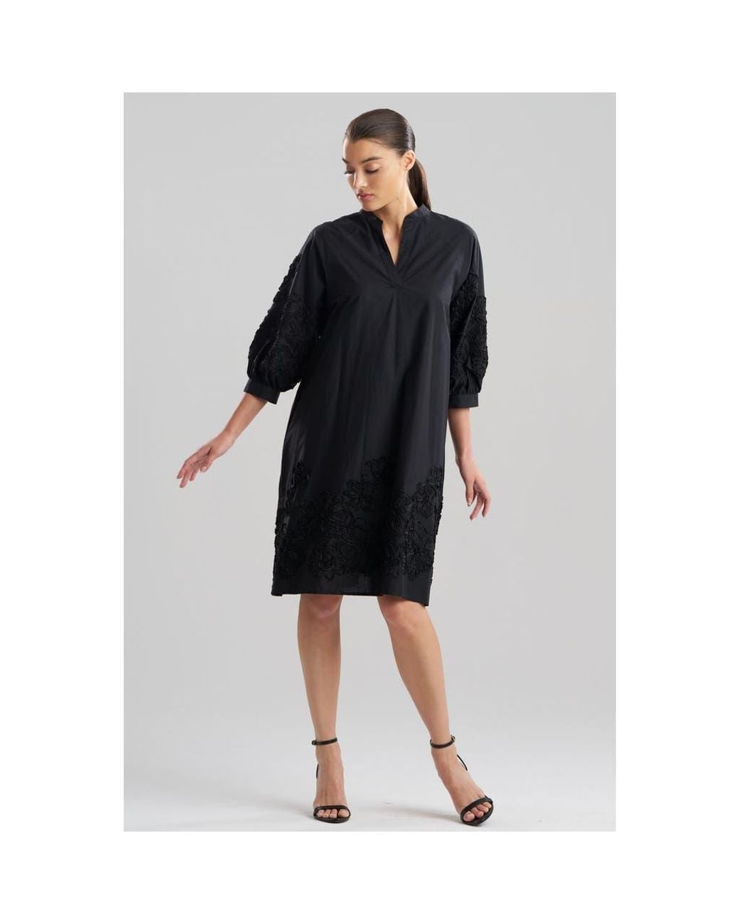 Natori Black Carnation Embroidery