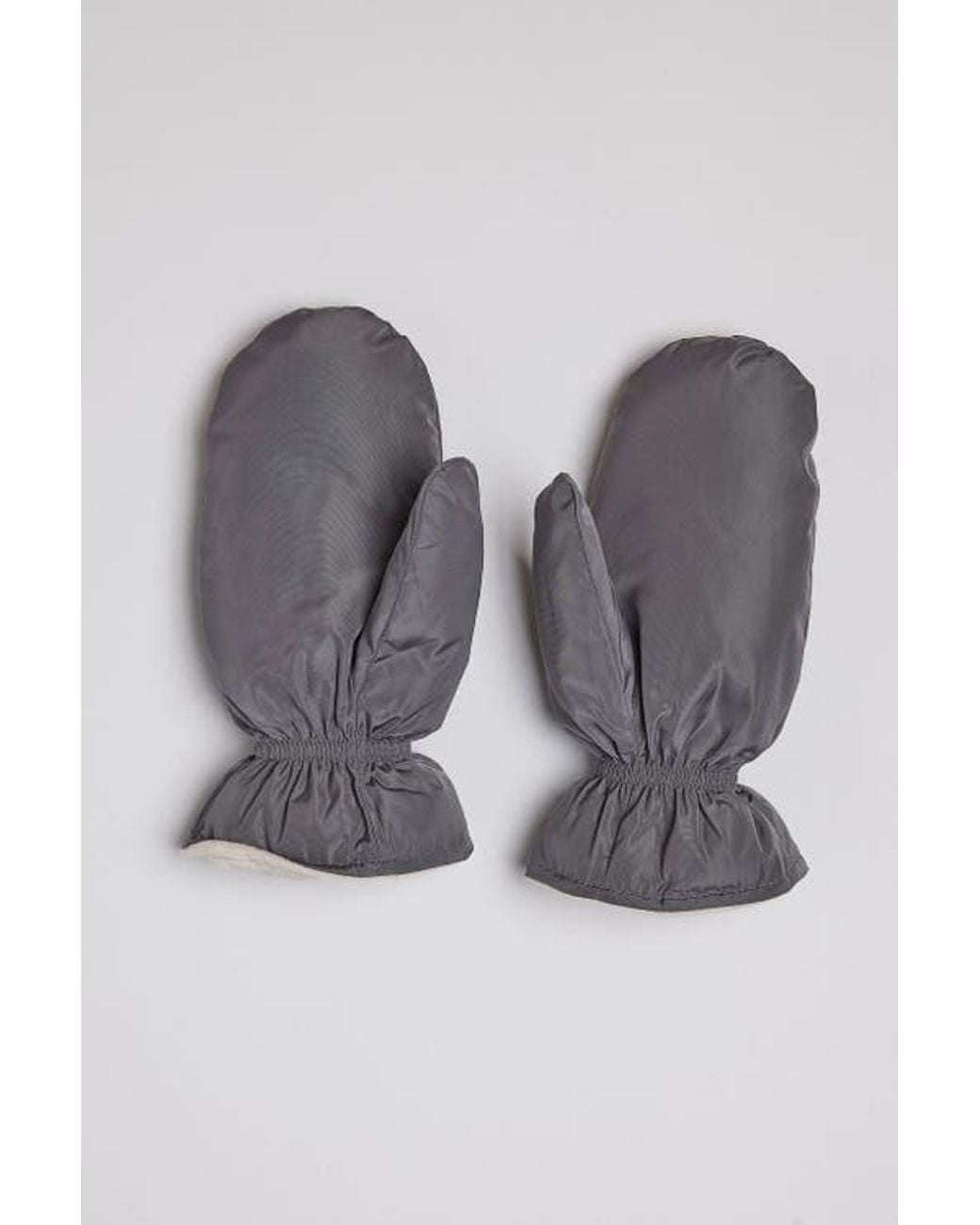 Hat Attack Gray Apres Ski Mitten