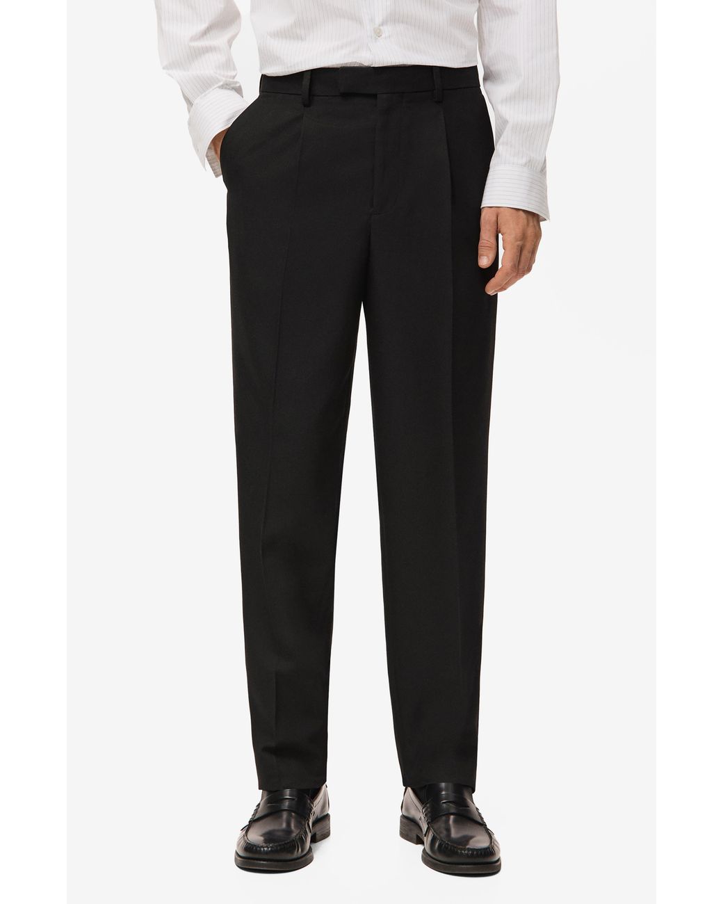 Mango Black Regular Fit Pleated Pants for men