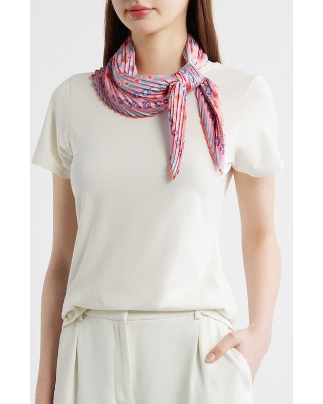 Echo Red Clover Pleated Diamond Scarf