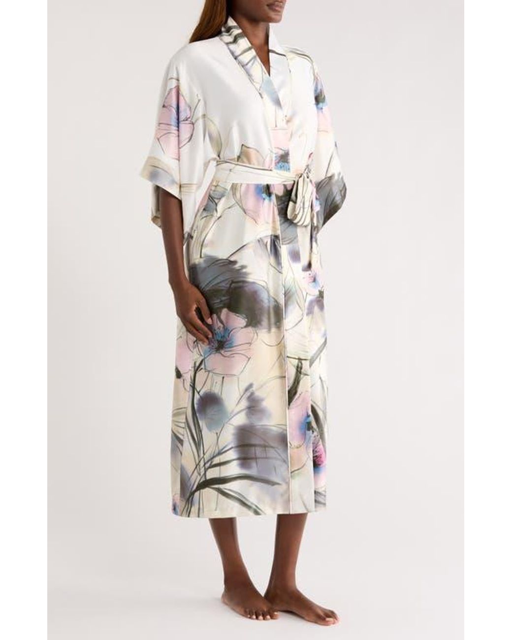 Natural Robe Natori Satin Robe in Natural | Lyst