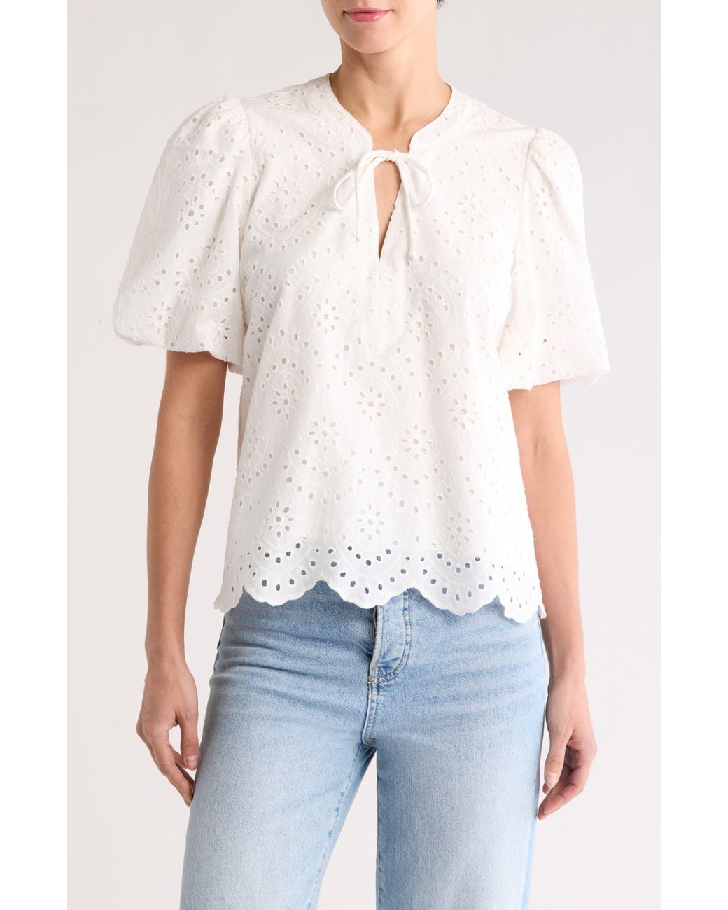 Gibsonlook White Eyelet Bubble Sleeve Top