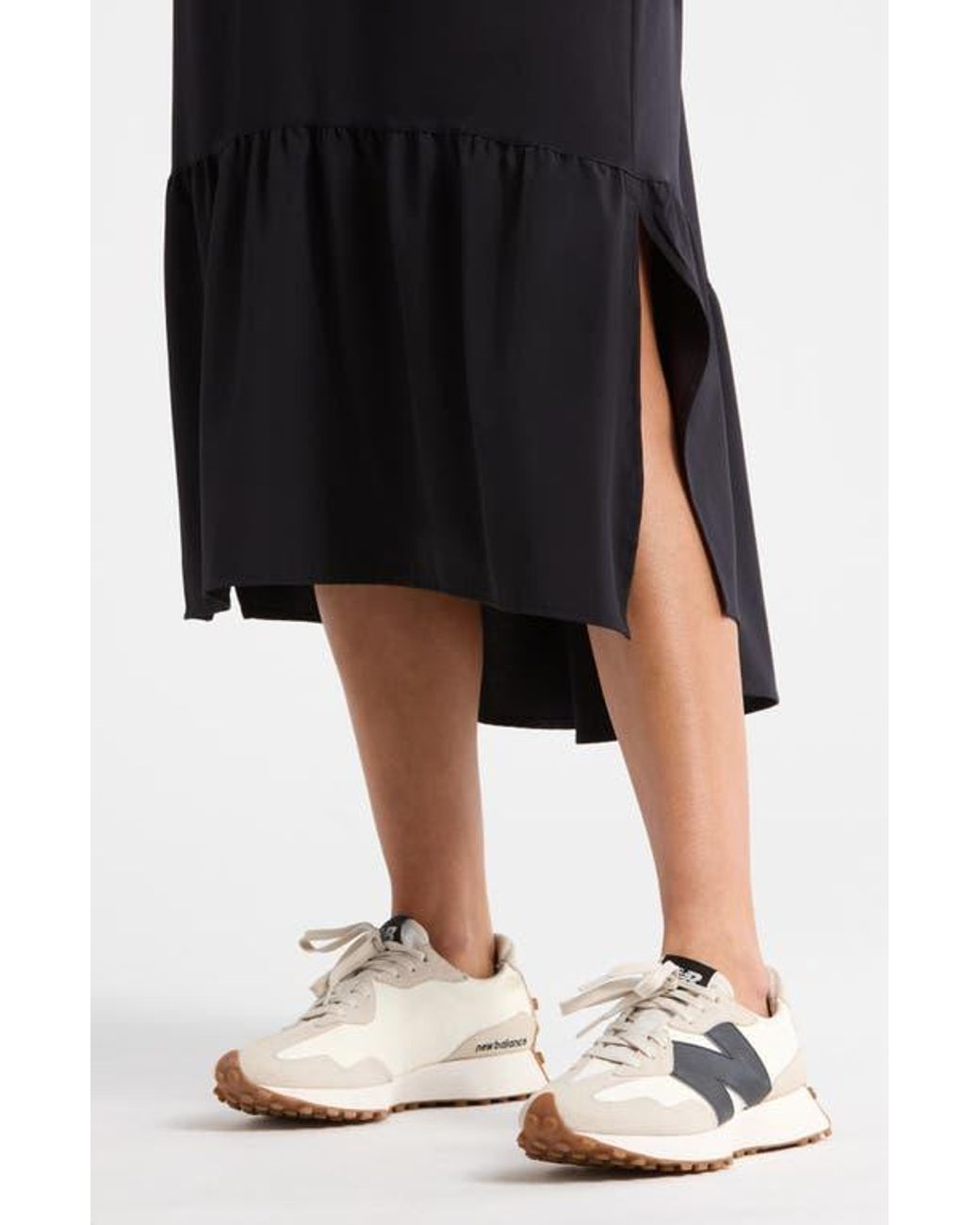 Zella Pursuit Tiered Midi Dress in Black | Lyst