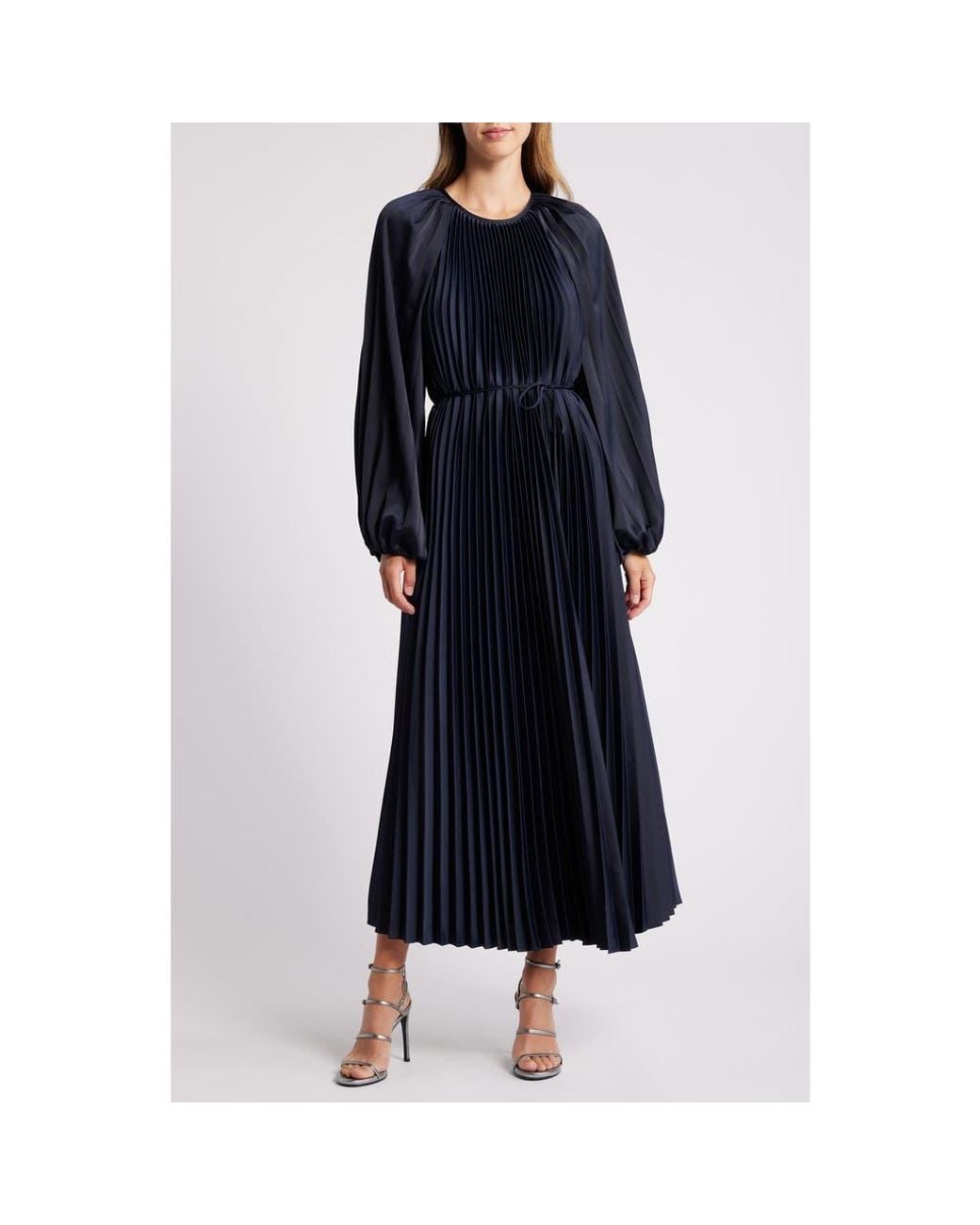 Julia Jordan Pleated Long Sleeve Satin Midi Dress in Black | Lyst