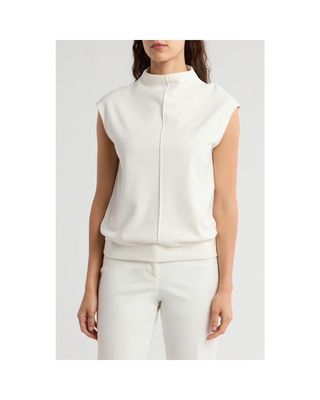 MELLODAY Mock Neck Sleeveless Top in White | Lyst