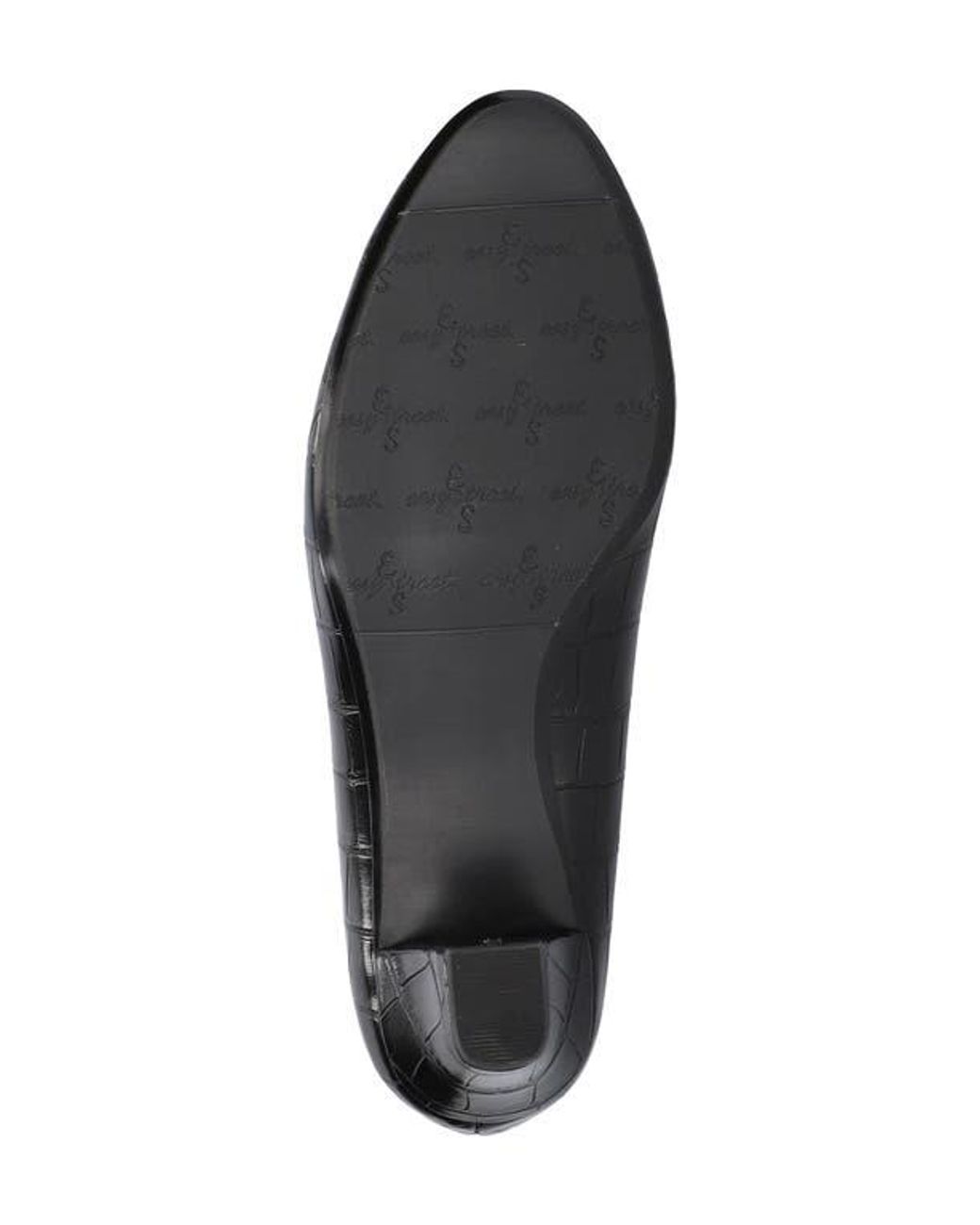 Easy Street Black Ballari Round Toe Pump