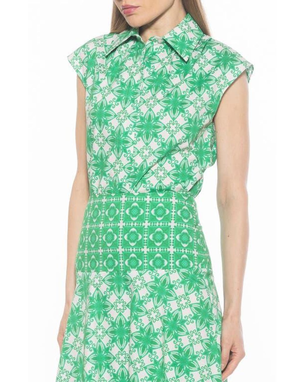 Alexia Admor Green Juniper Button-Up Shirt