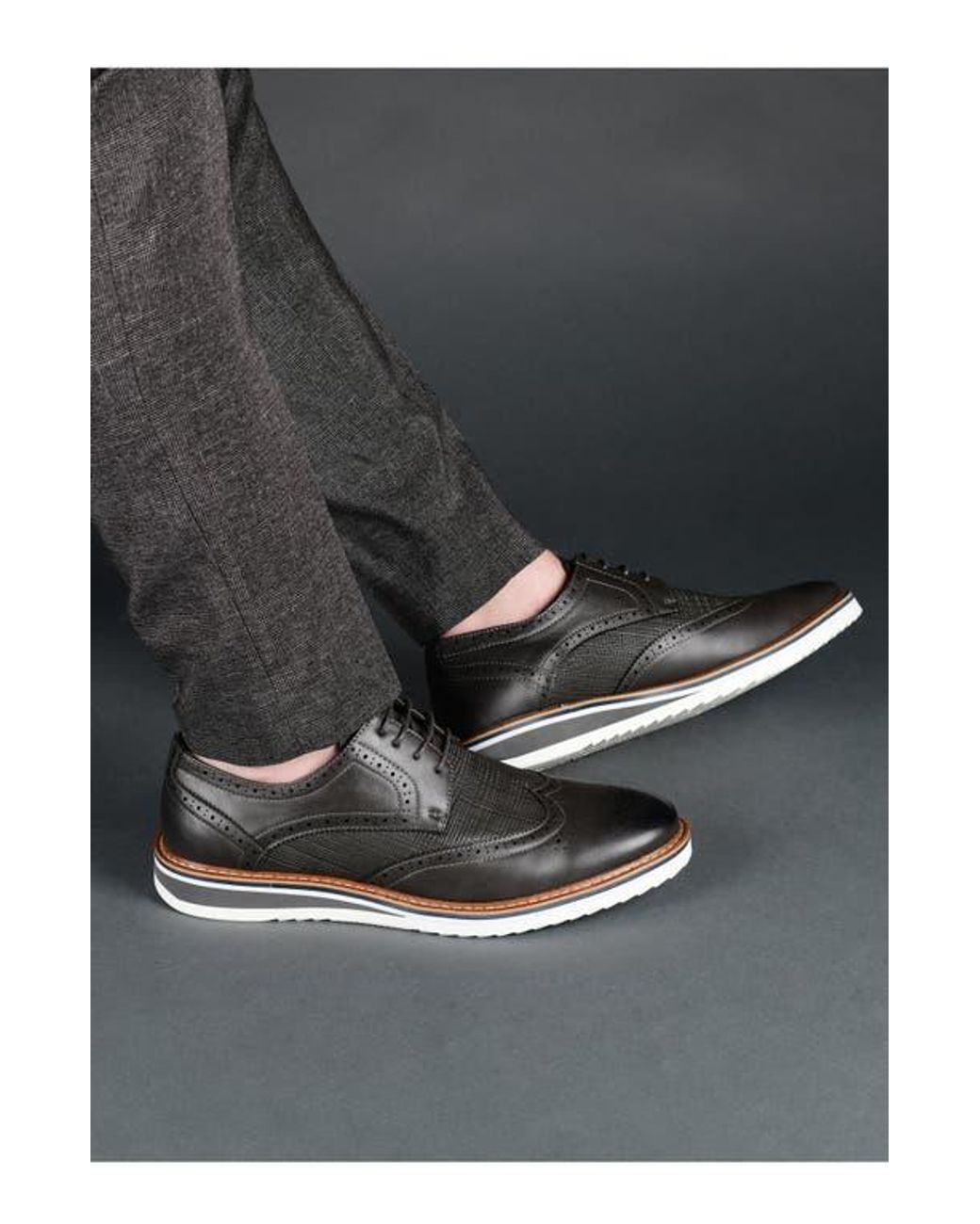 Vance Co. Black Warrick Wingtip Derby for men