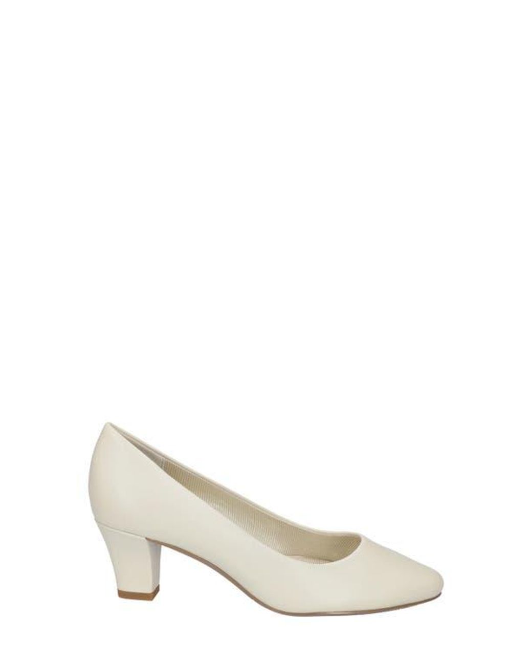 Easy Street White Ballari Round Toe Pump