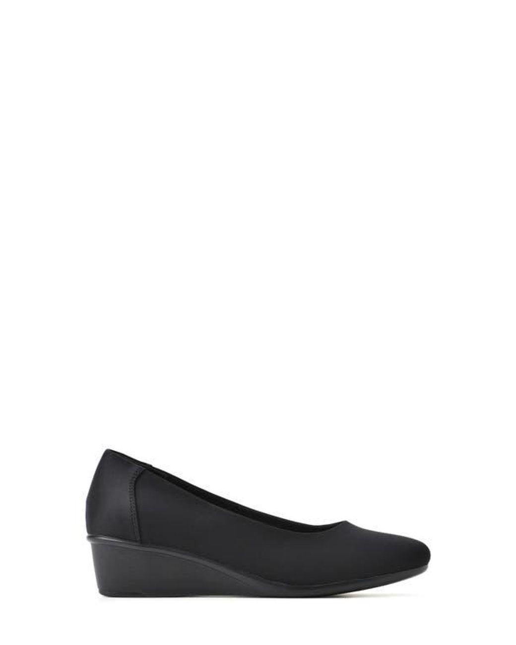 White Mountain Black Boldness Wedge Pump