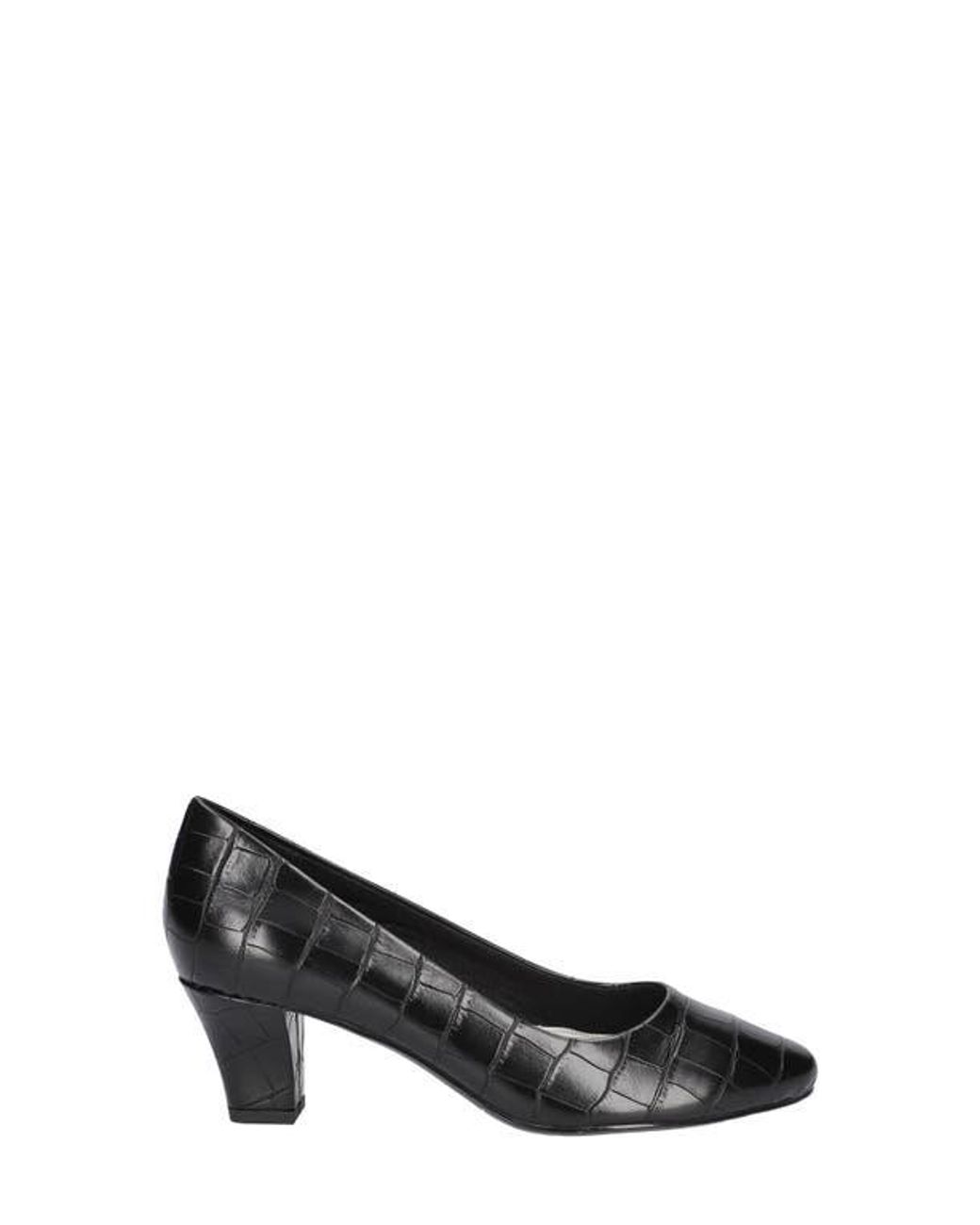Easy Street Black Ballari Round Toe Pump