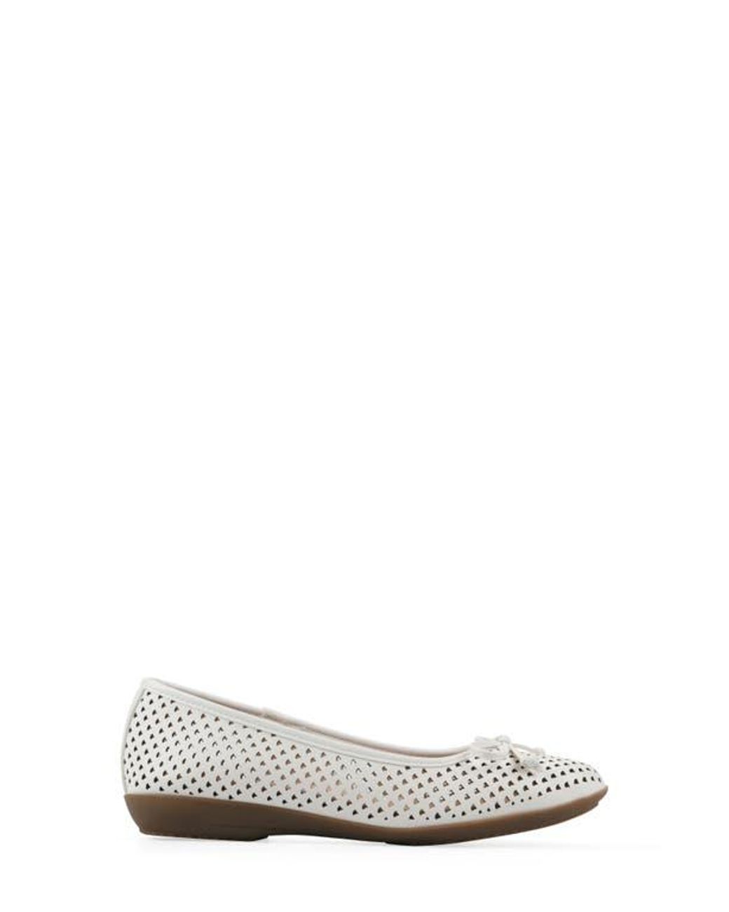 White Mountain White Carris Perforated Flat