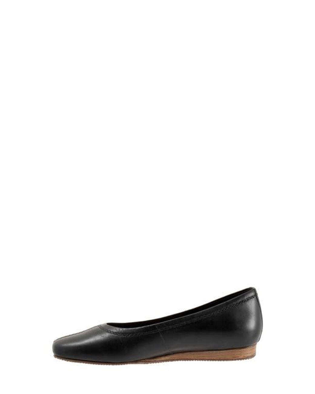 Softwalk® Black Vera Cruz Flat