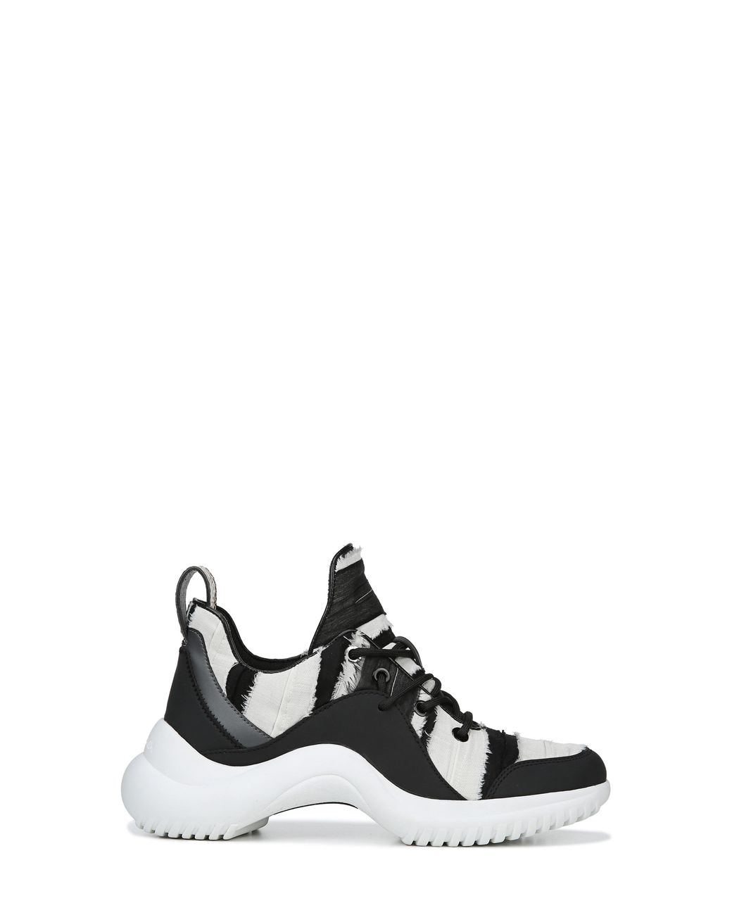 meena sneaker