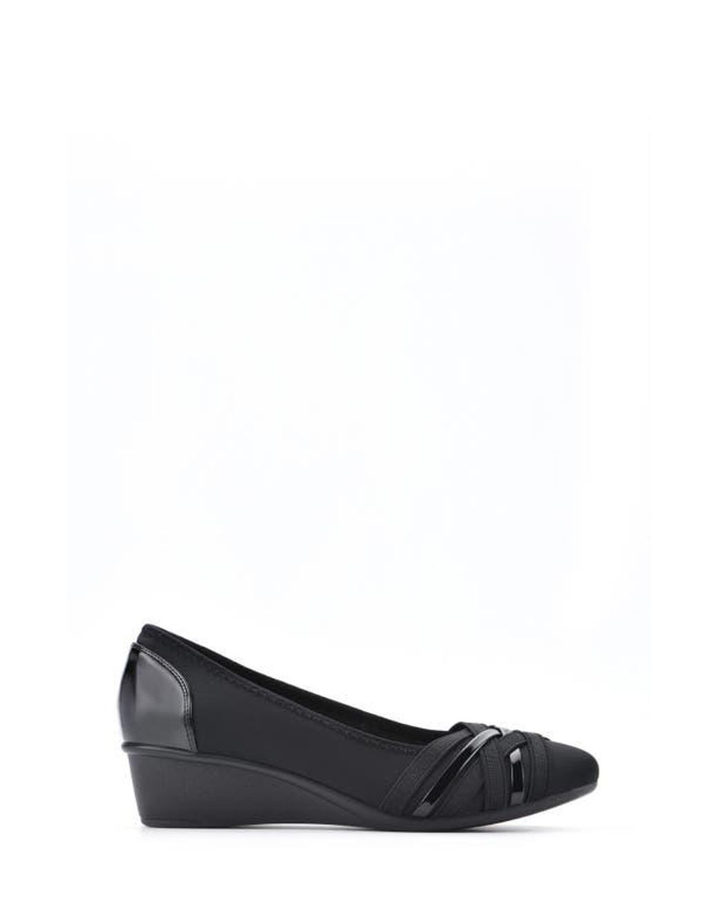 White Mountain Black Bowie Wedge Pump