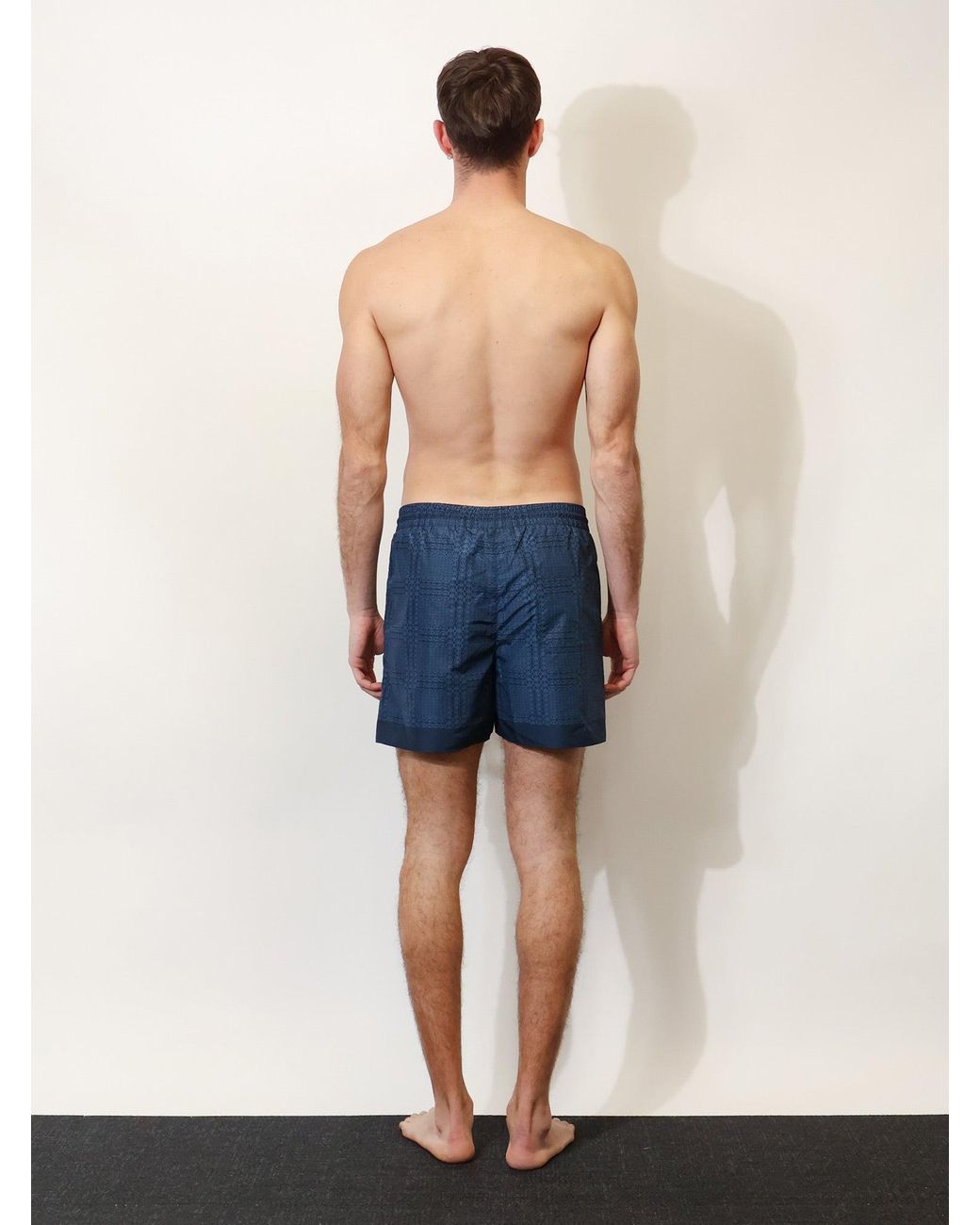 Nylon Swim Trunks With All-Over Incrocio Print-Uomo di Gucci in Blue da Uomo
