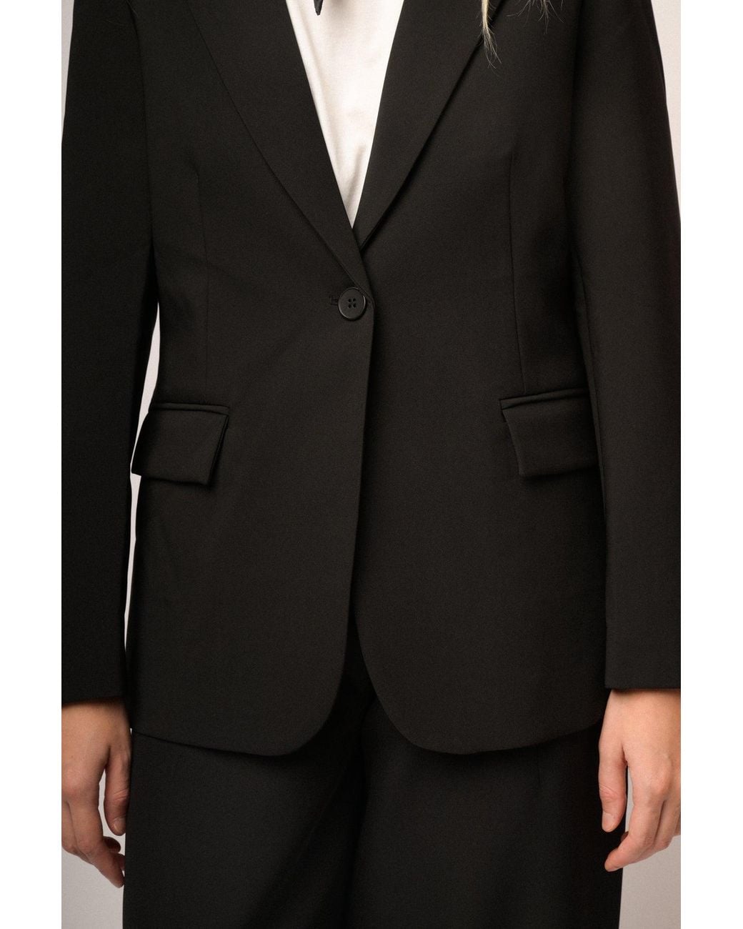 Giacca Basic Taglia di NUNA LIE in Black