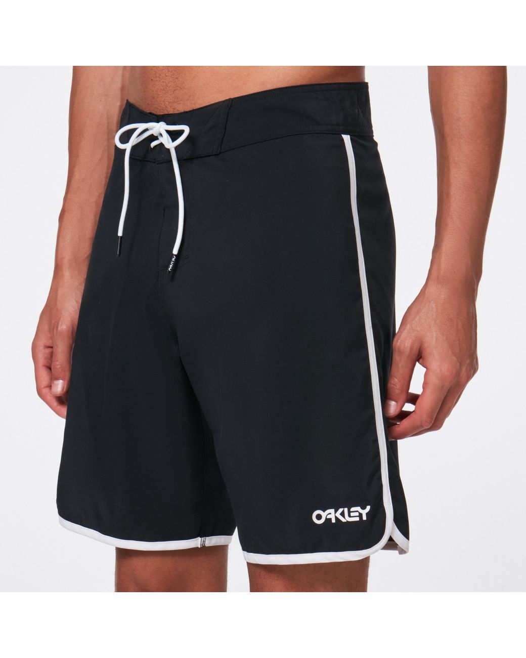 Oakley Solid Crest 19 Boardshort in Black for Men - Lyst