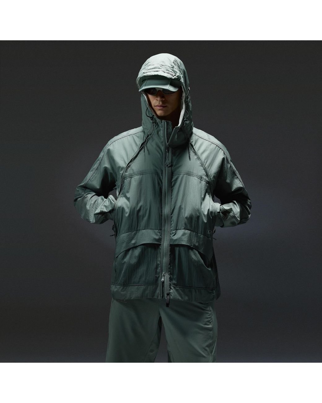 Oakley Latitude Veil Flow Jacket in Green for Men | Lyst