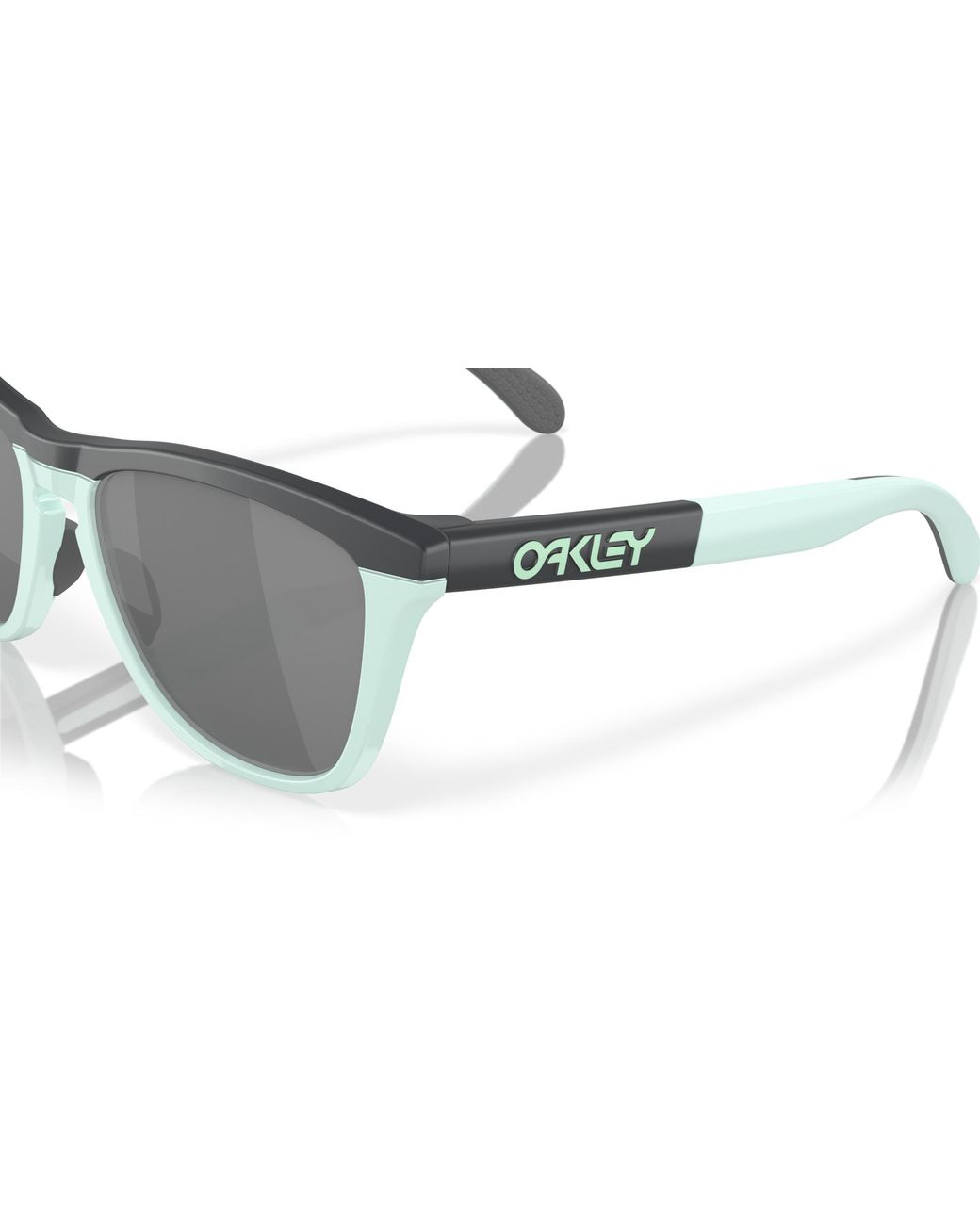 Oakley Black Frogskinstm Range for men