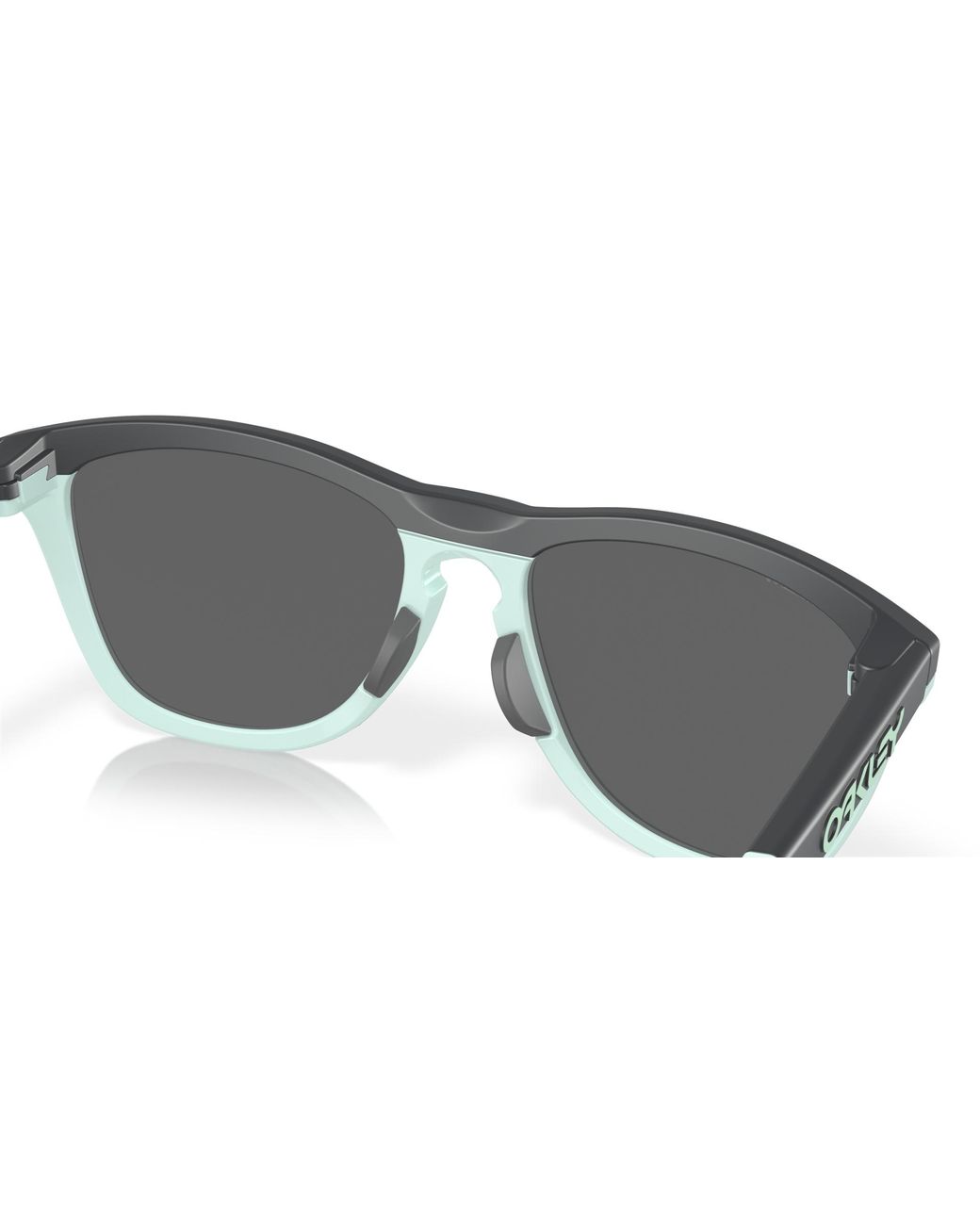 Oakley Black Frogskinstm Range for men