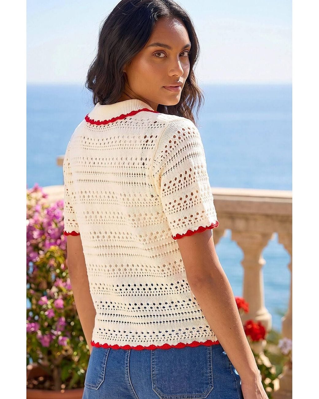 Roman White Collar Button Knit Top