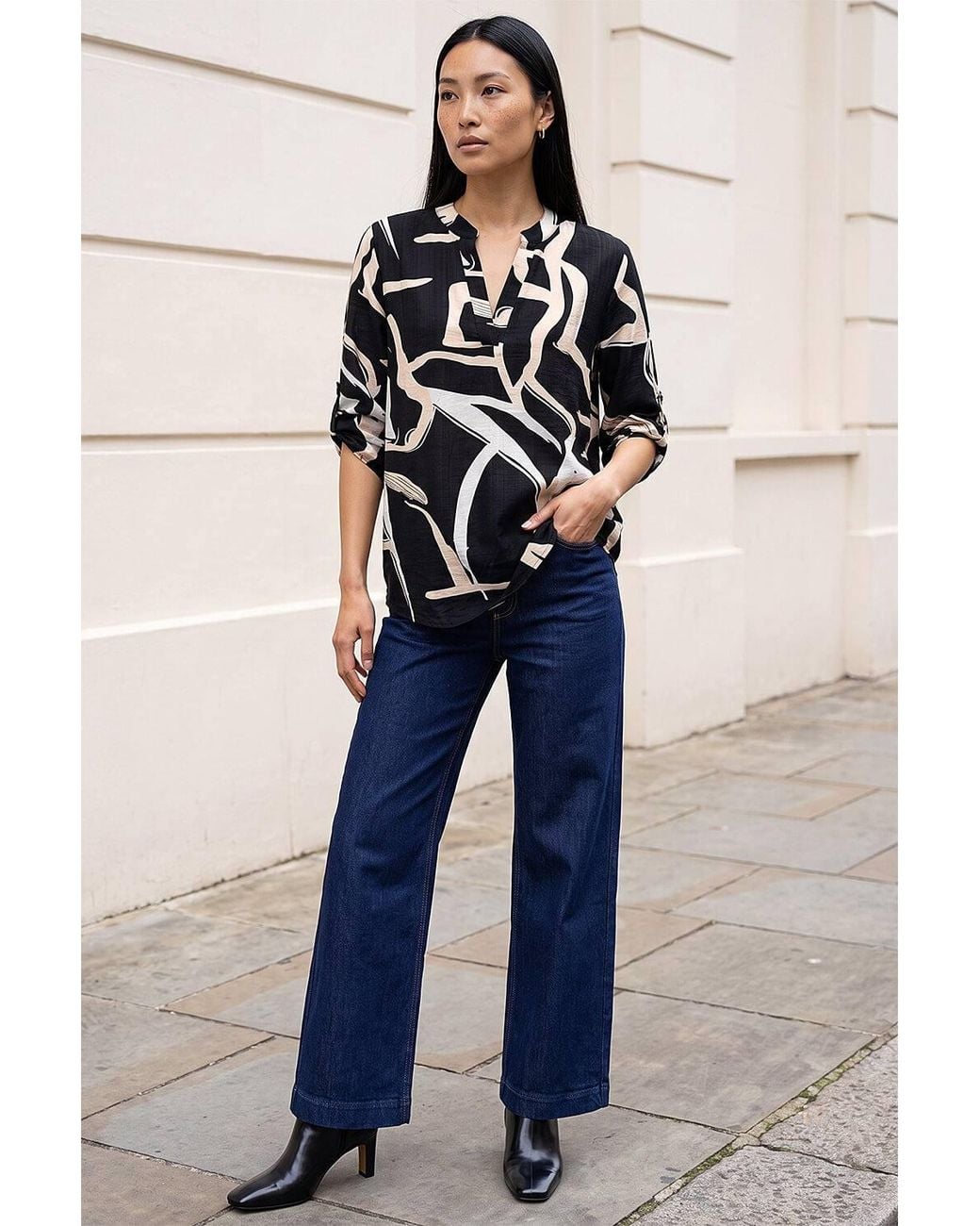 Roman Black Abstract Print V-Neck Top