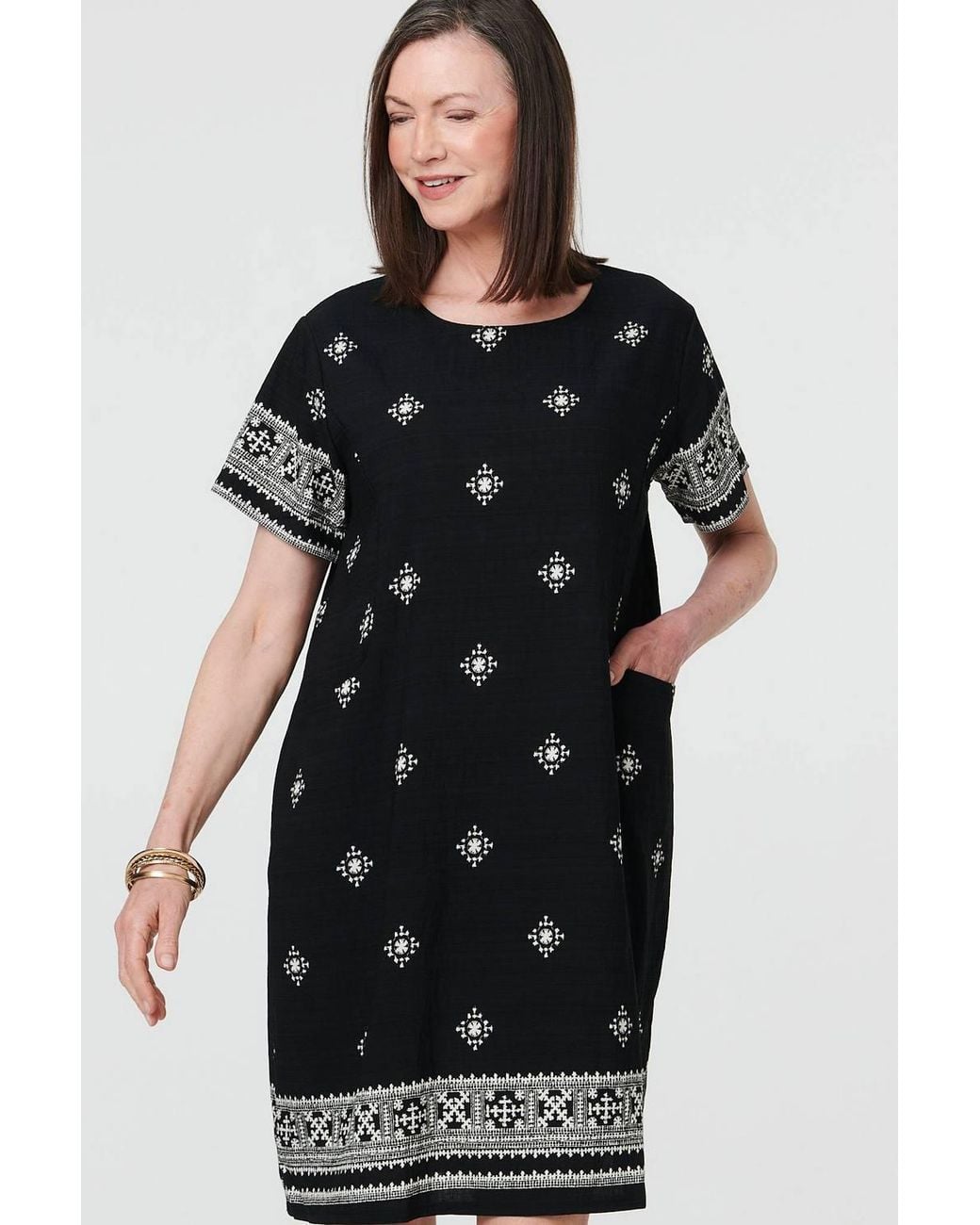 Izabel London Black Border Print Knee Length Shift Dress