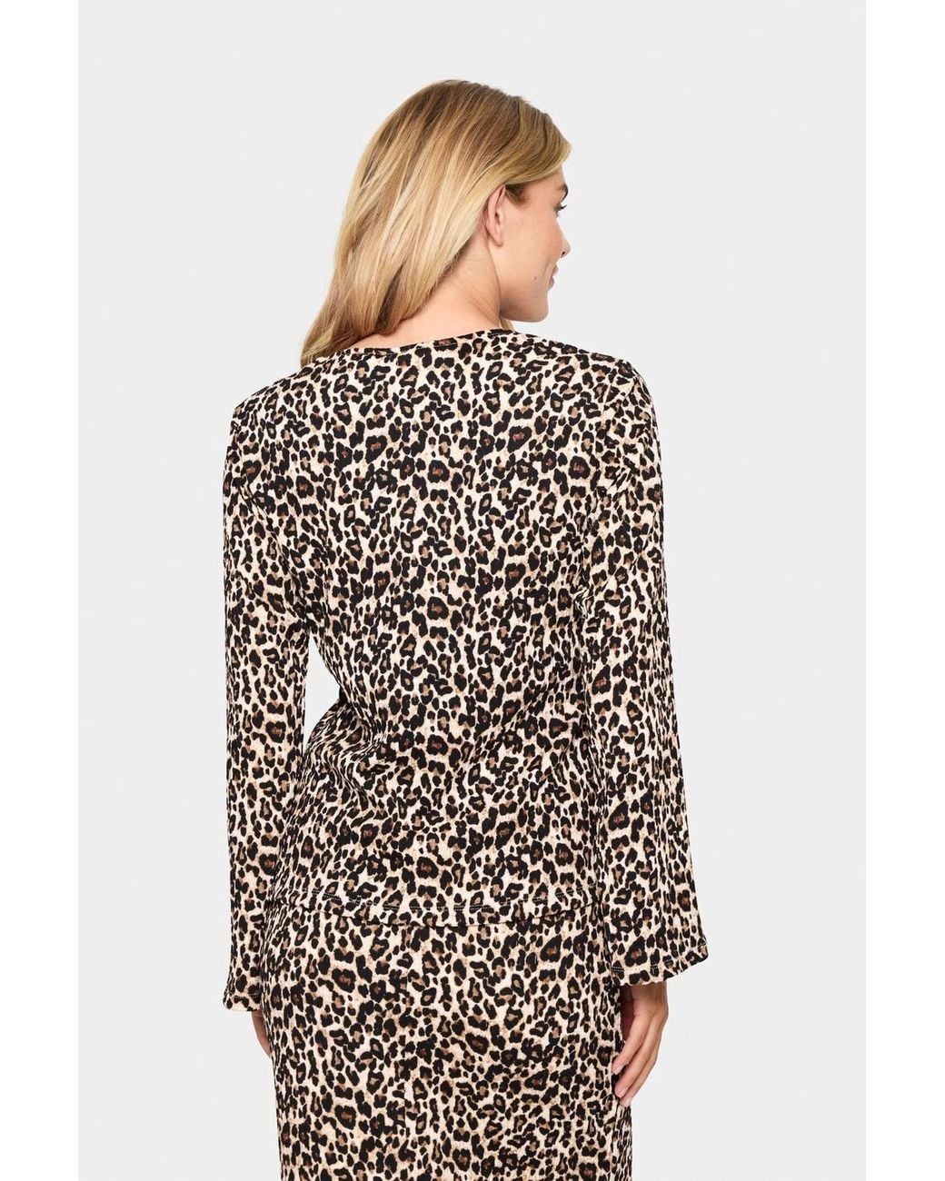 Saint Tropez Natural Ilyssasz Round Neck Flared Sleeve Blouse