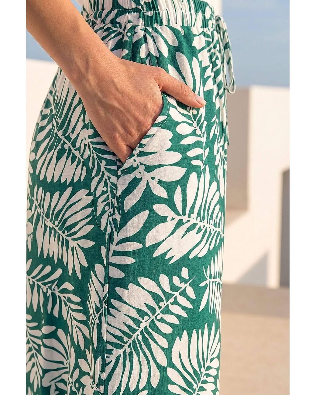 Roman Green Petite Cropped Trousers
