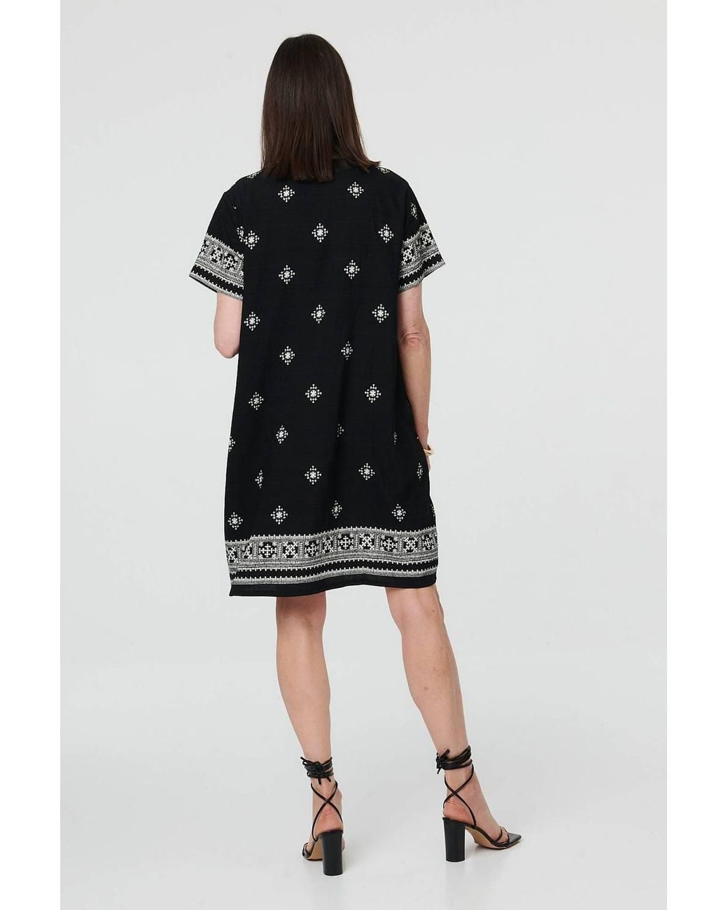 Izabel London Black Border Print Knee Length Shift Dress