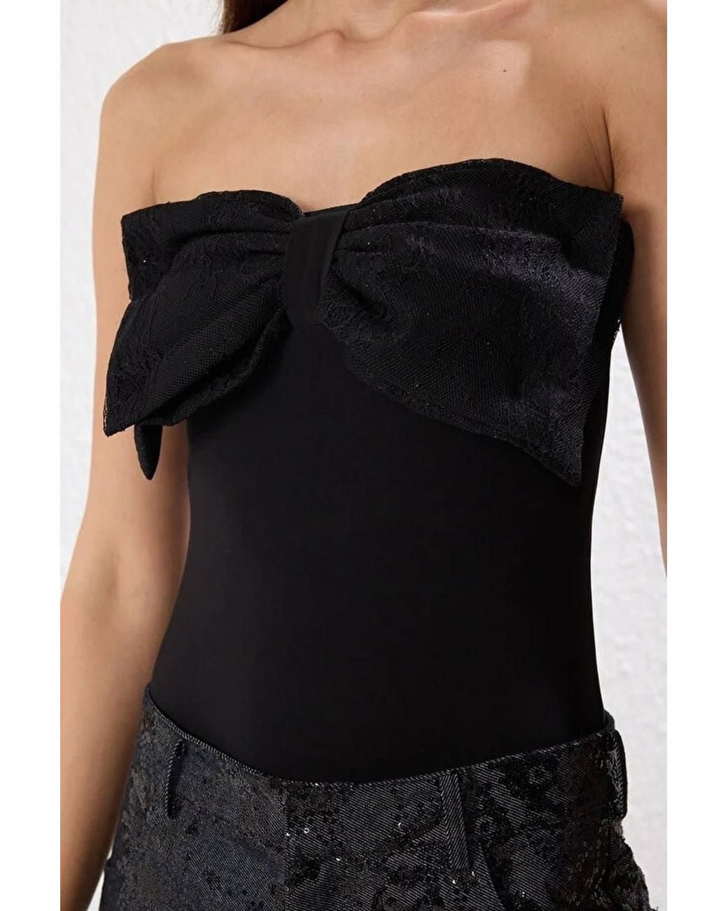 WOVCOR Black Strapless Bow Detail Structured Bodysuit