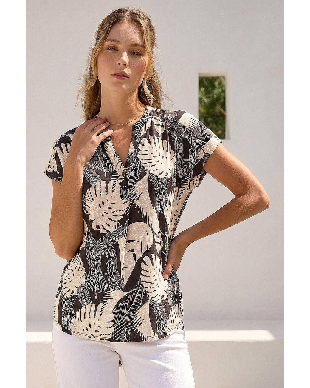 Roman Natural Textured Leaf Print V-Neck Stretch Top