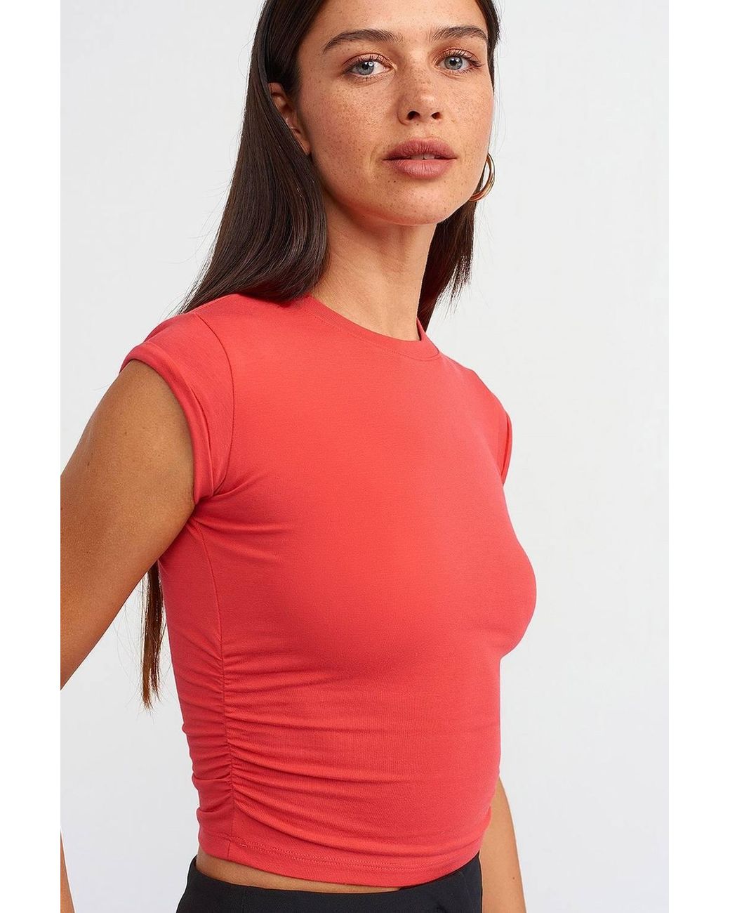 Dilvin Red Sleeveless Crop T-Shirt