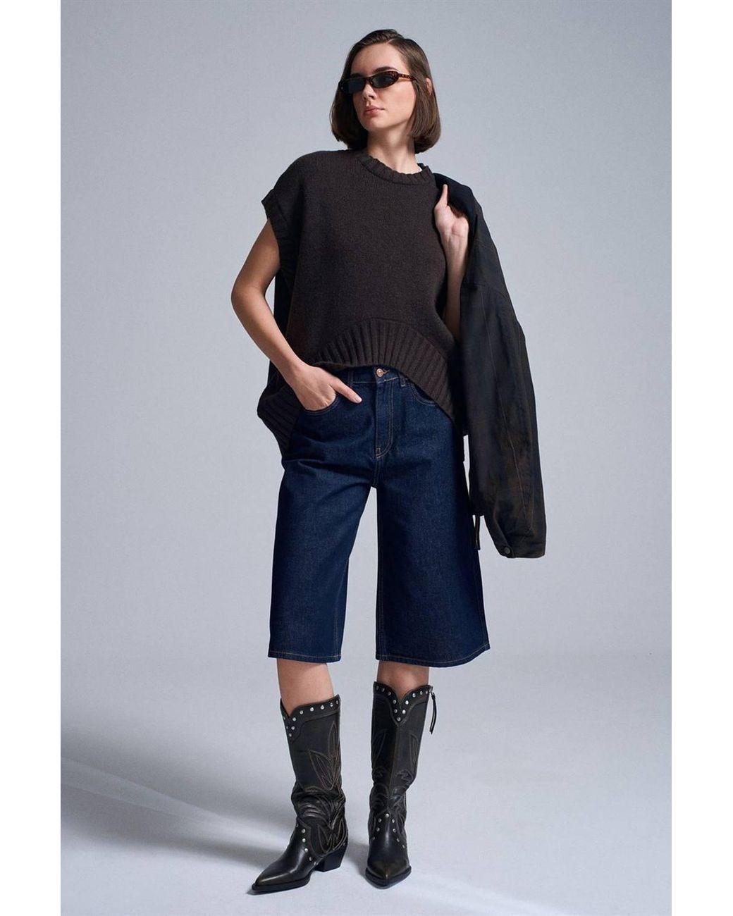 Dilvin Black Oversized Ribbed Knit Sweater Vest