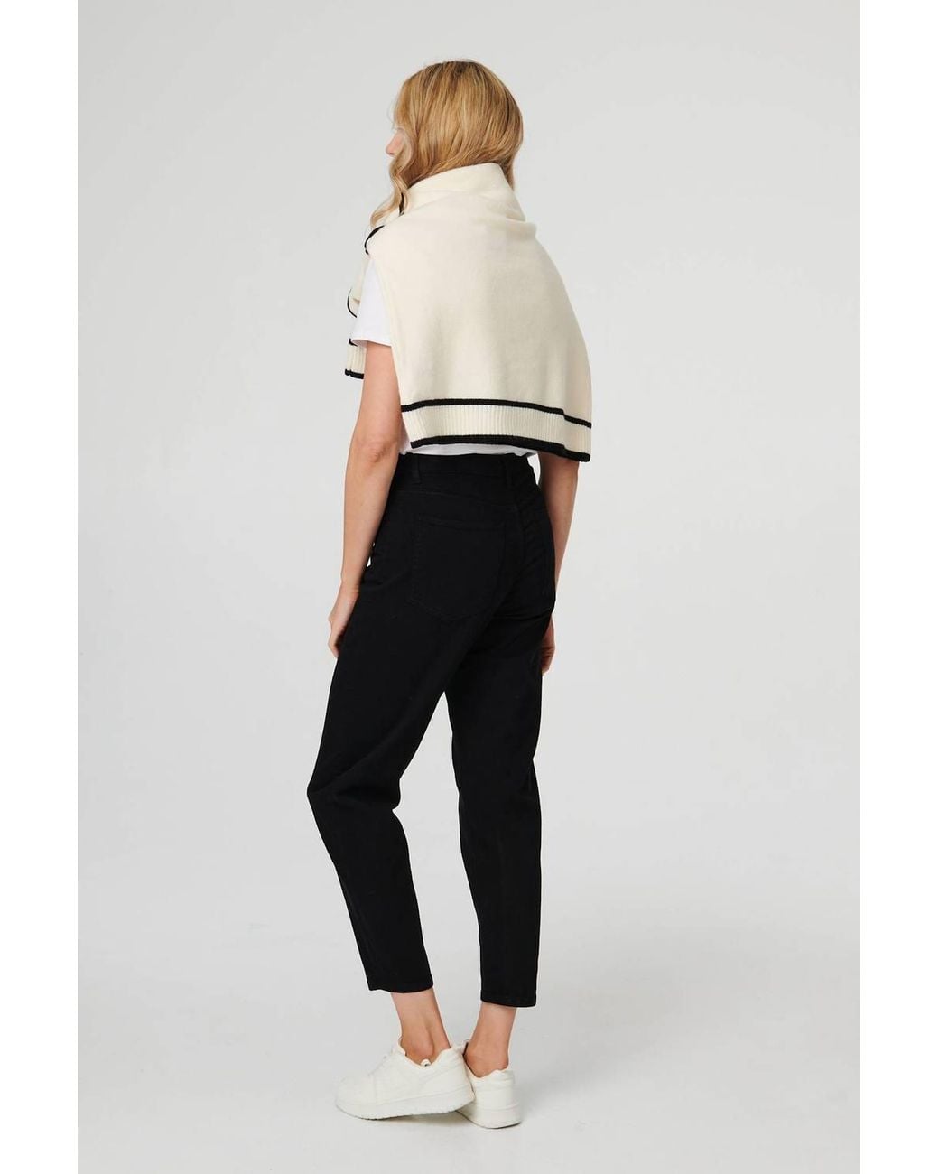 Izabel London Black High Waist Slim Fit Cropped Jeans