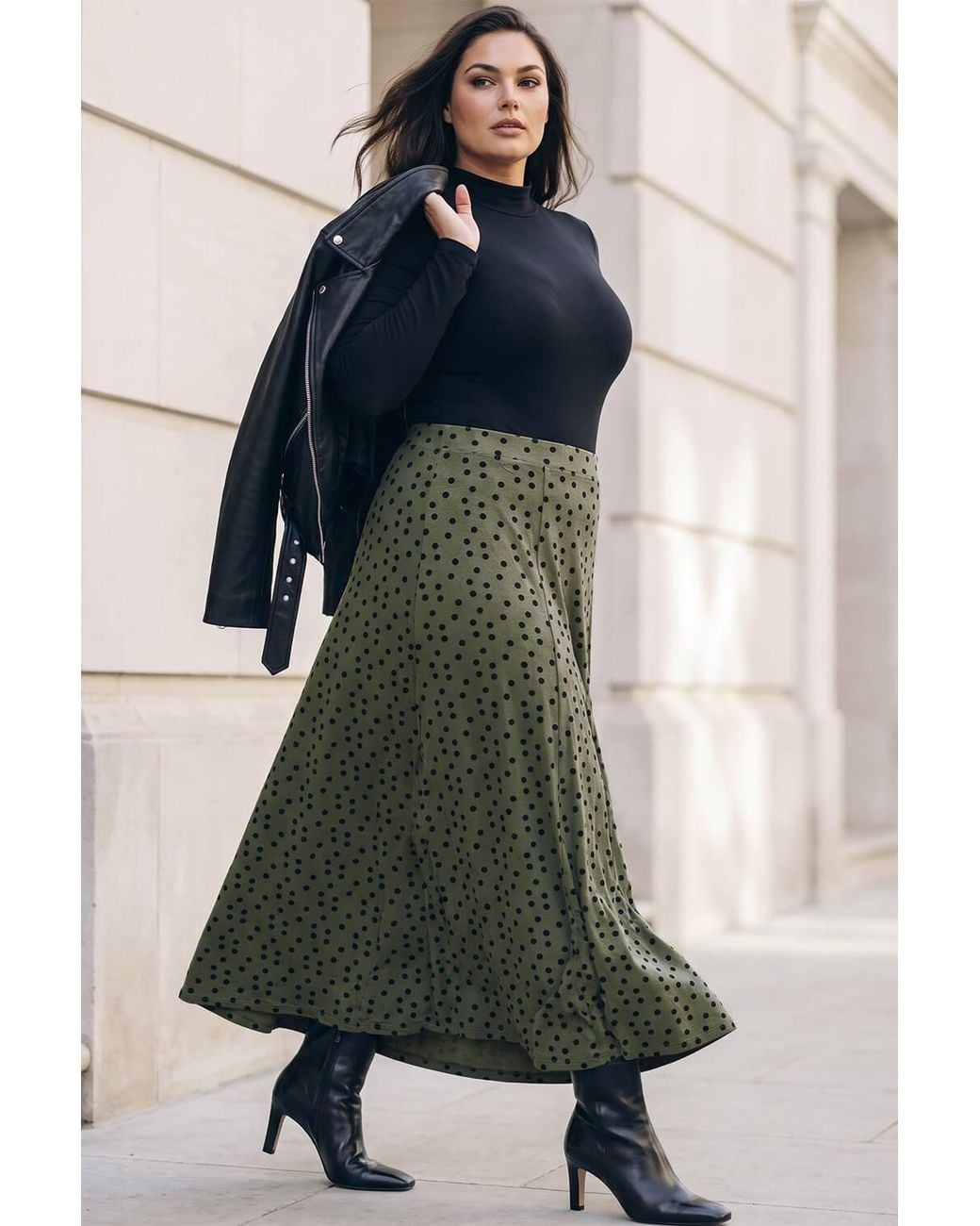 Roman Green Curve Polka Dot Stretch Skirt