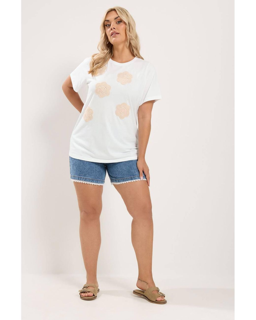 Yours White Daisy Applique T-Shirt