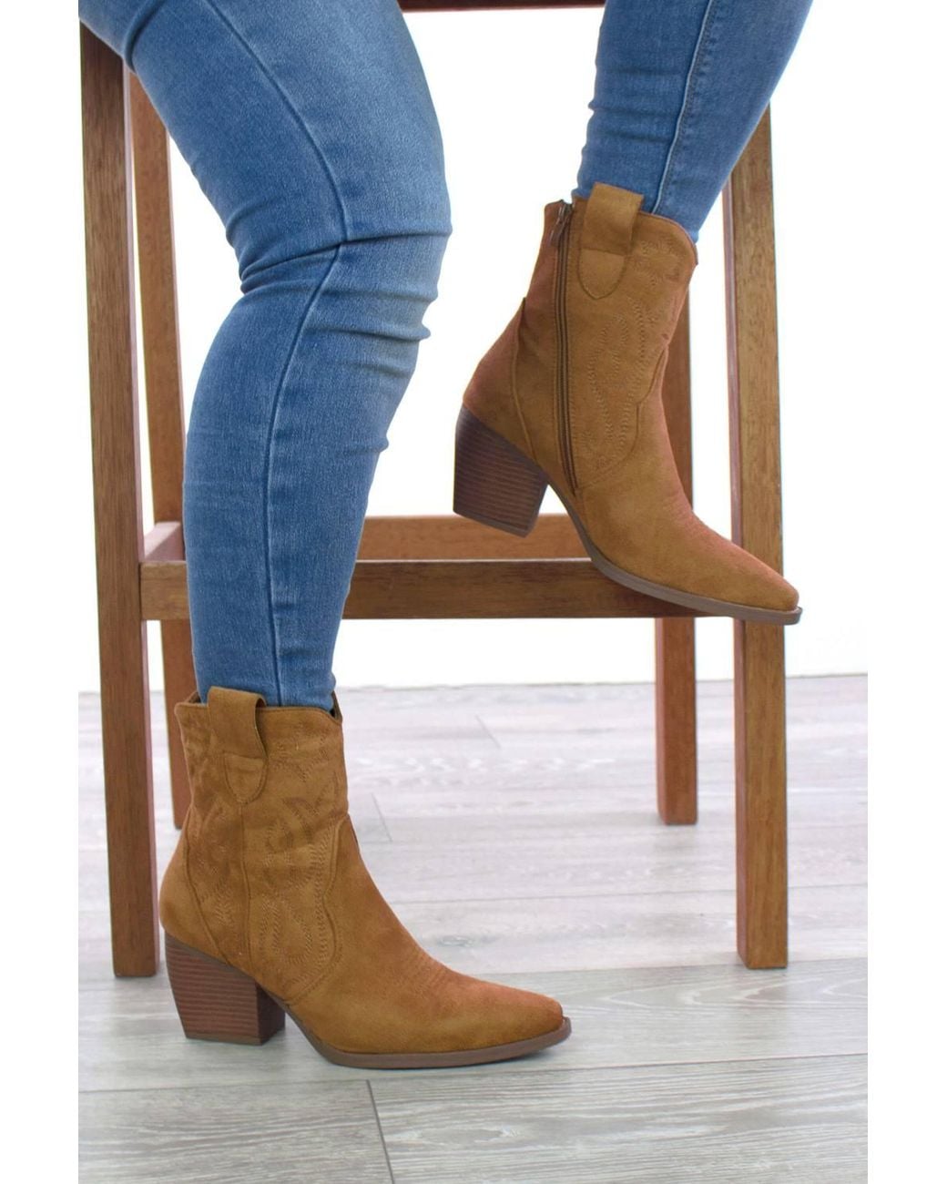 AJVANI Natural Mid Heel Cowboy Pointed Toe Ankle Western Boots